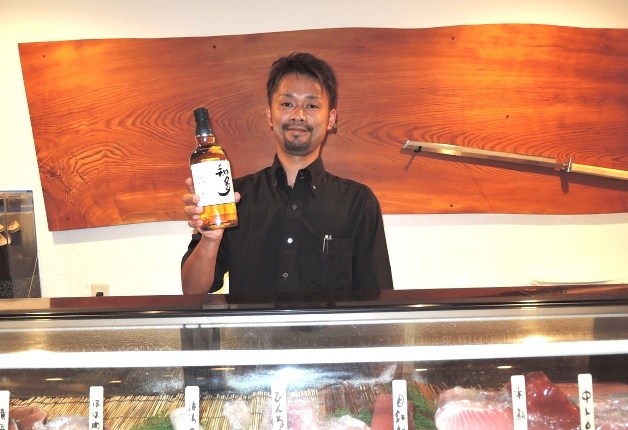 【「知多 風香るハイボール」が飲めるお店】港直送の新鮮なマグロを堪能！「三崎の鮪と酒処　まぐろ屋」
